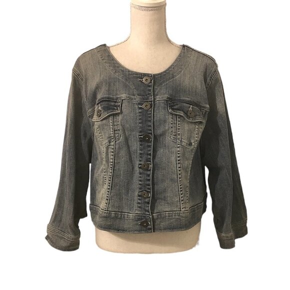 TORRID Jean Jacket Women's Size 3XL Blue Denim Round Neckline Pockets - Picture 1 of 10